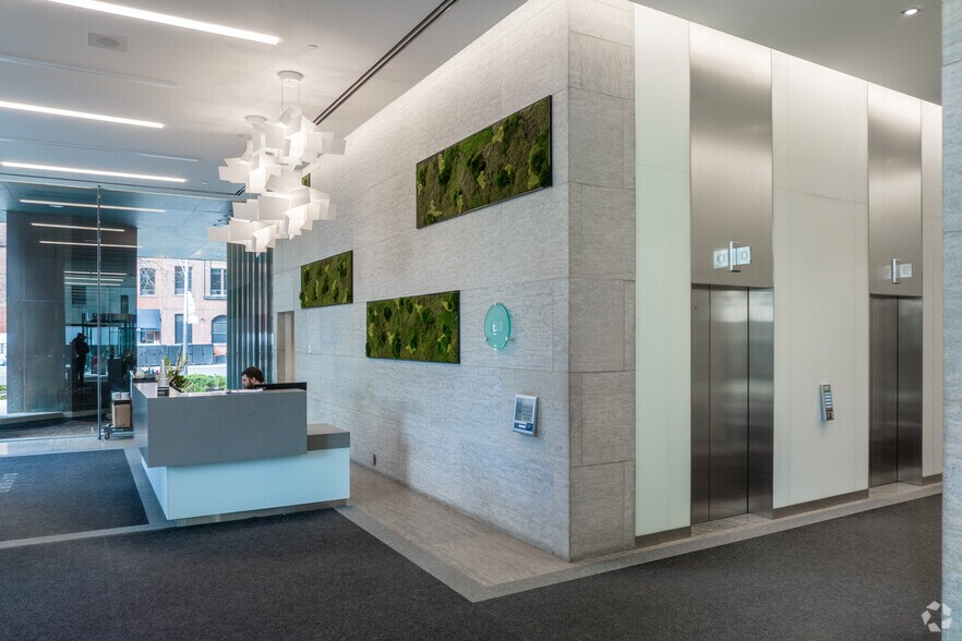 More Photos Of 1 University Ave, Toronto Office For Lease