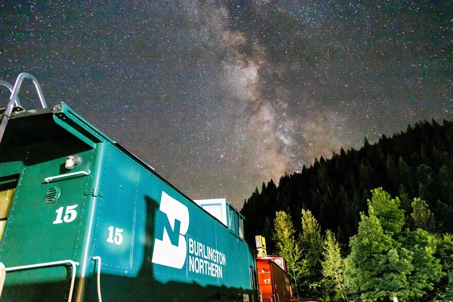 More Photos Of 100 Railroad Park Rd, Dunsmuir Hotel For Sale