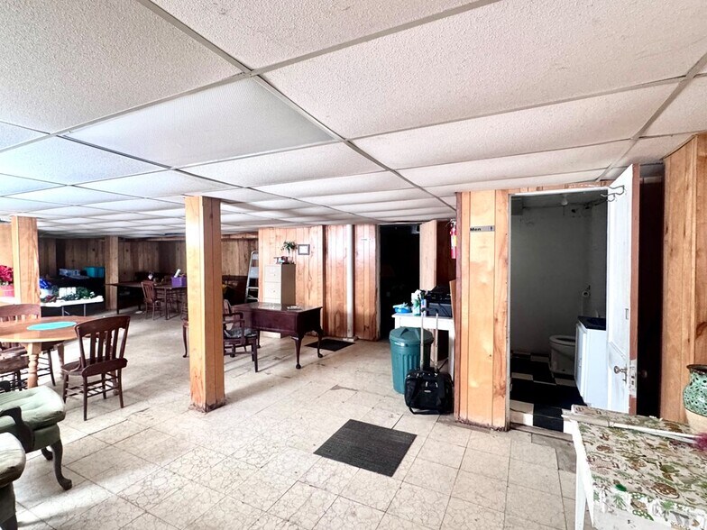 More Photos Of 105 Smith St, Beckley Religious Facility For Sale