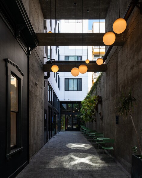 More Photos Of 454 13th St, San Diego Apartments For Sale