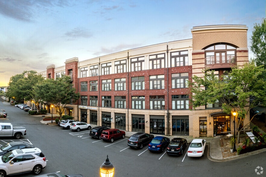 Primary Photo Of 2115-2135 Southend Dr, Charlotte Apartments For Lease