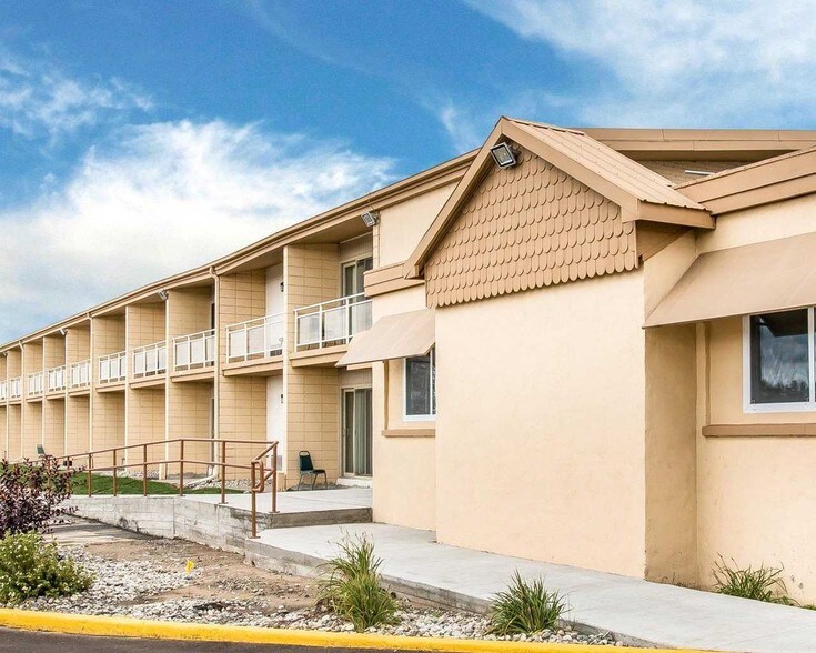 More Photos Of 6285 Westside Saginaw Rd, Bay City Hotel For Sale