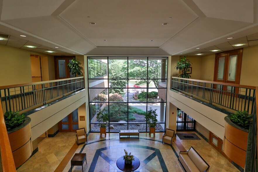 More Photos Of 1525 Valley Center Pky, Bethlehem Unknown For Lease