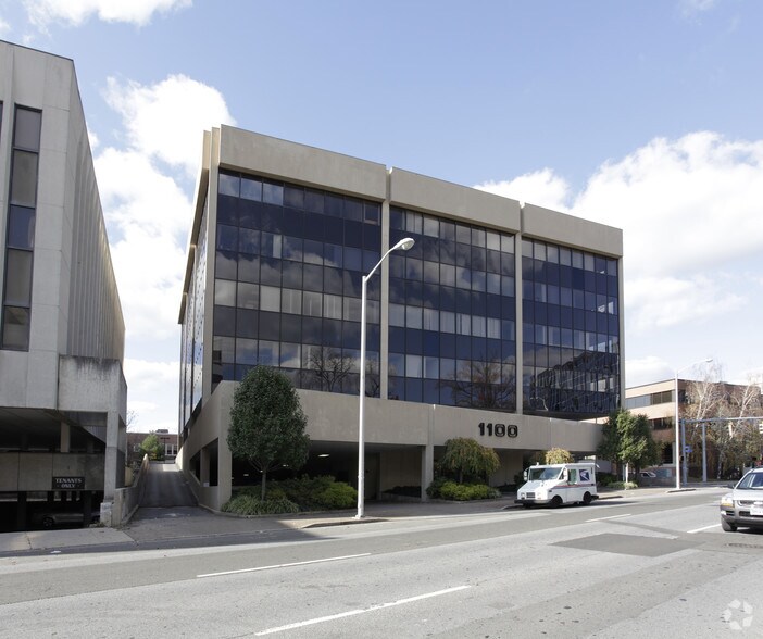 More Photos Of 1100 Summer St, Stamford Office For Lease