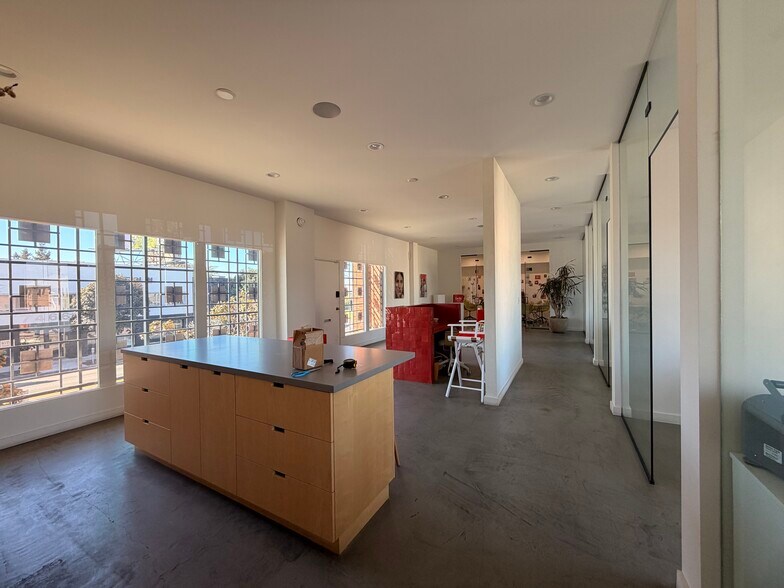 More Photos Of 7451-7465 Beverly Blvd, Los Angeles Loft Creative Space For Lease