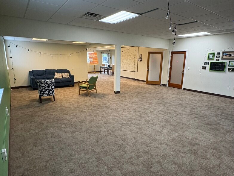 More Photos Of 930 Thomasville Rd, Tallahassee Office For Lease