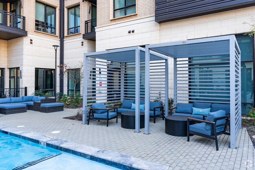 More Photos Of 352 S Walker St, Cary Apartments For Lease