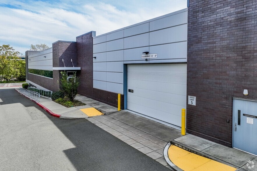 More Photos Of 2860 N Main St, Walnut Creek Flex For Sale