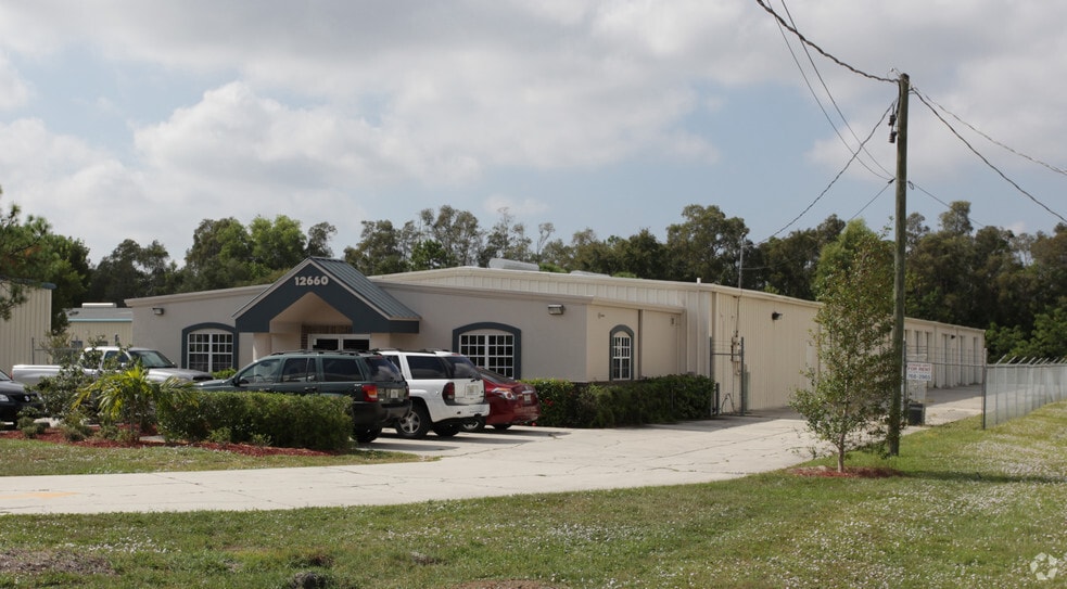 More Photos Of 12660 Metro Pky, Fort Myers Self Storage For Sale