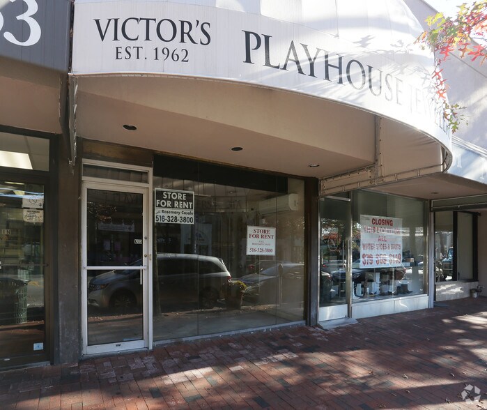 More Photos Of 27-33 Middle Neck Rd, Great Neck Storefront For Lease