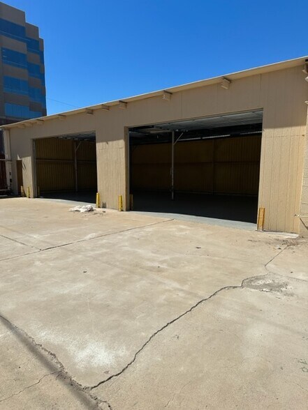 More Photos Of 1112 W Adams St, Phoenix Light Distribution For Sale