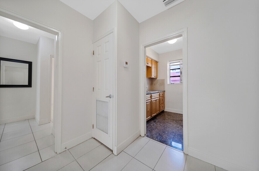 More Photos Of 931 SW 3rd St, Miami Apartments For Sale
