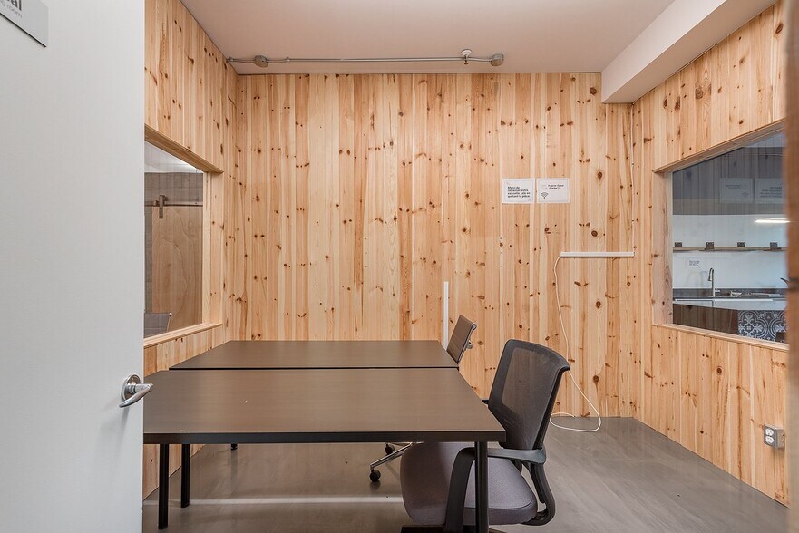 More Photos Of 3939 Rue Wellington, Montréal Storefront Retail Office For Lease