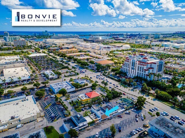 More Photos Of 1083 SE 17th St, Fort Lauderdale Convenience Store For Sale