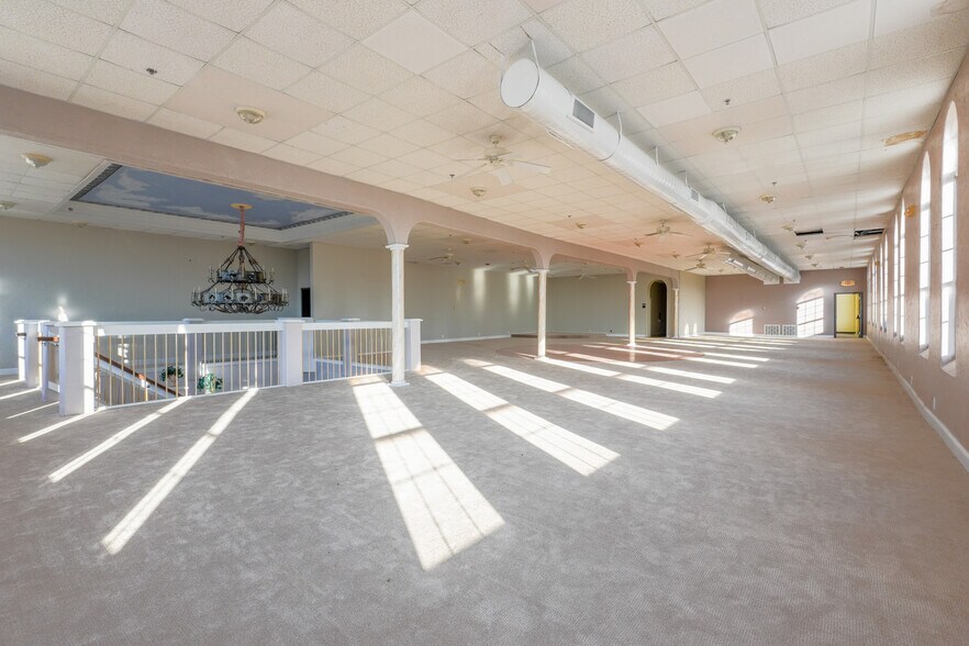 More Photos Of 102 W Main St, Shawnee Lodge Meeting Hall For Sale
