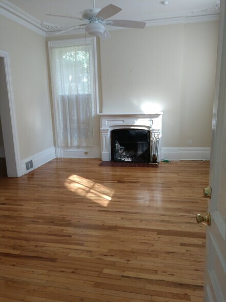 More Photos Of 45605 Cass Ave, Utica Apartments For Sale