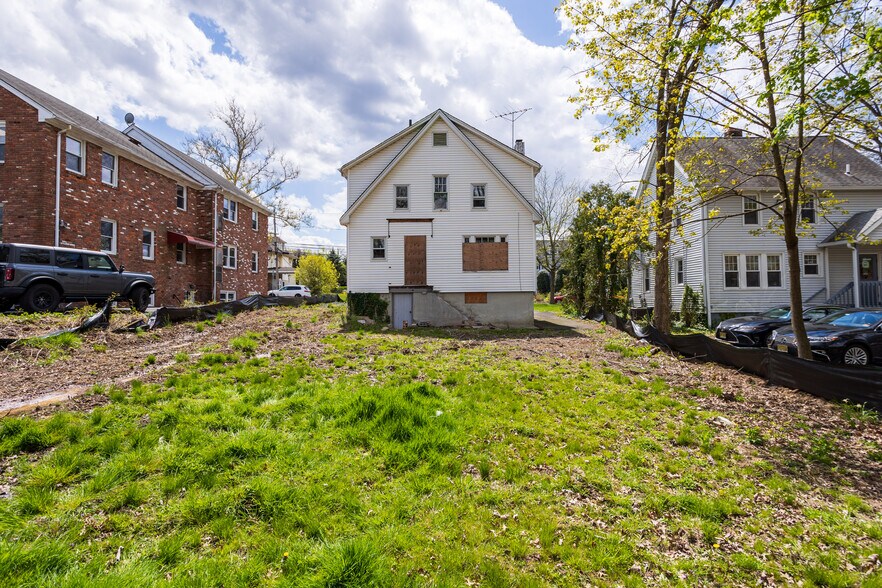 More Photos Of 350 Main St, Chatham Office Residential For Sale