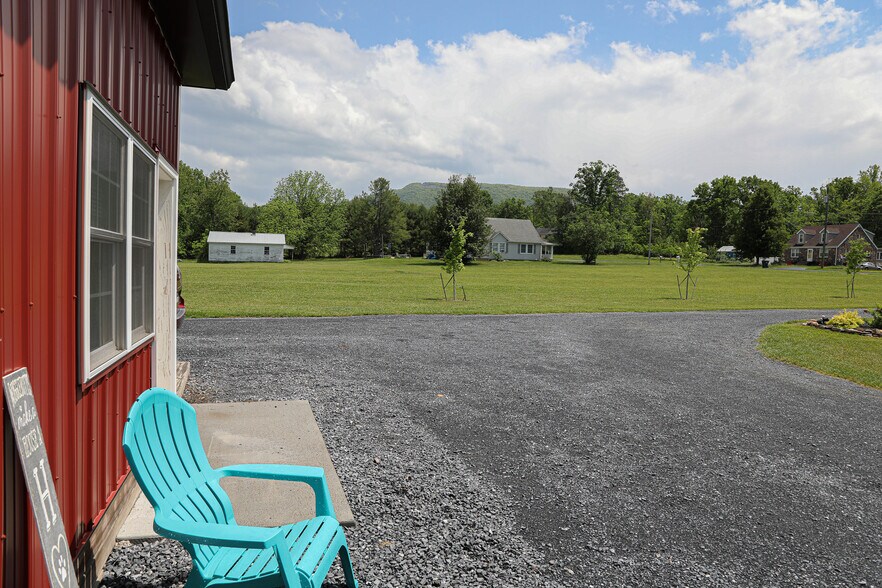 More Photos Of 232 Mine Branch Rd, Crimora Specialty For Sale