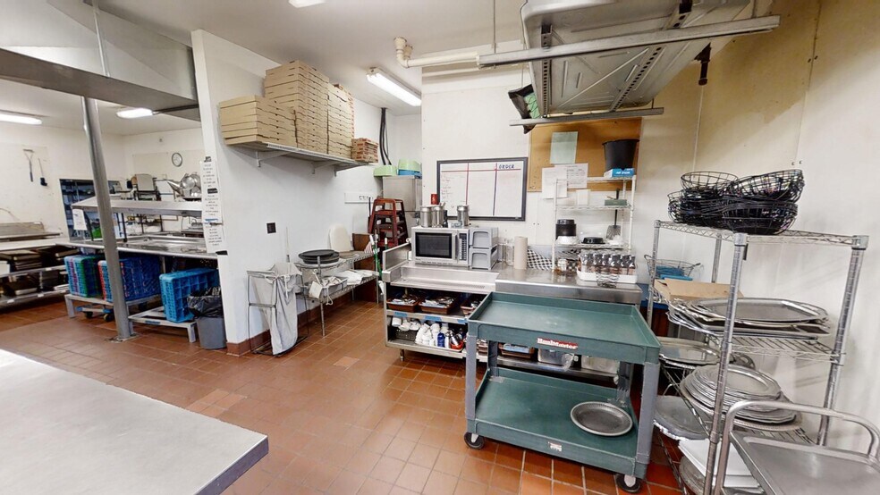 More Photos Of 109 Black Rock Tpke, Redding Restaurant For Sale