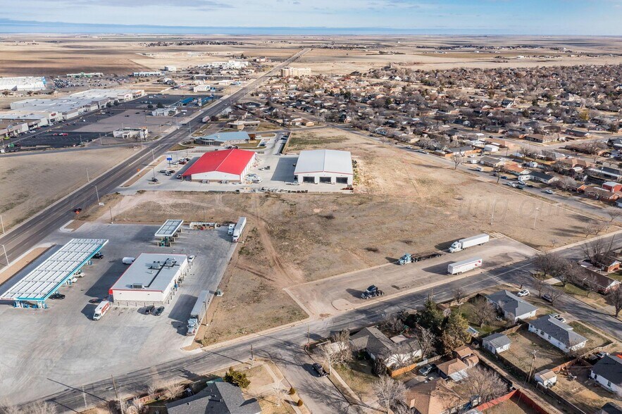 More Photos Of 2410 Perryton Pky, Pampa Land For Sale