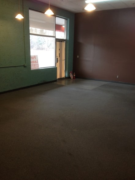 More Photos Of 4209-4213 E 62nd St, Indianapolis Storefront For Sale