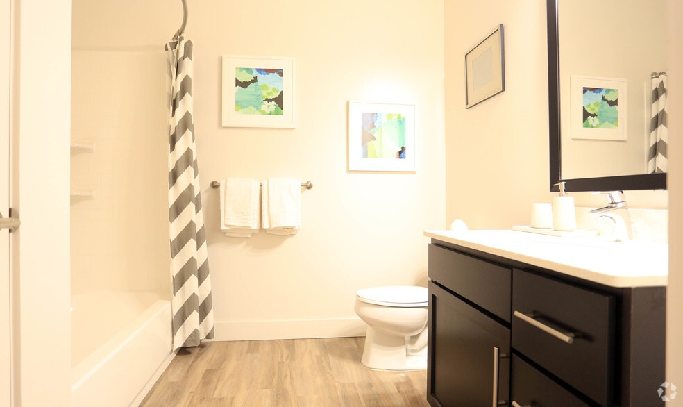 More Photos Of 515 West Ave, Norwalk Unknown For Lease