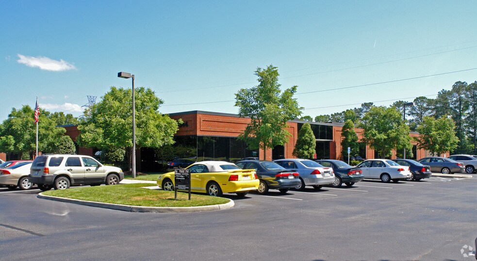 More Photos Of 11844 Rock Landing Dr, Newport News Office For Lease