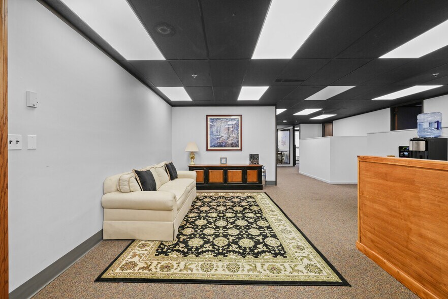 More Photos Of 233 E Bay St, Jacksonville Office For Sale
