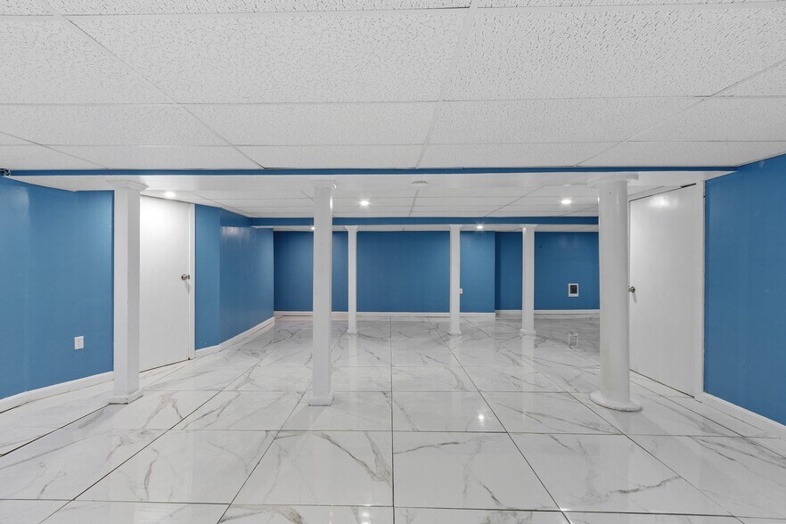 More Photos Of 127-129 Lowell St, Methuen Freestanding For Lease
