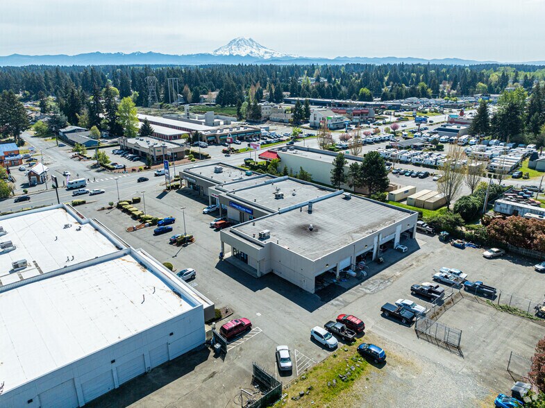 More Photos Of 12314 Meridian E, Puyallup Unknown For Lease