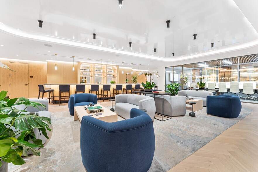 More Photos Of 43-45 E 53rd St, New York Office For Sale