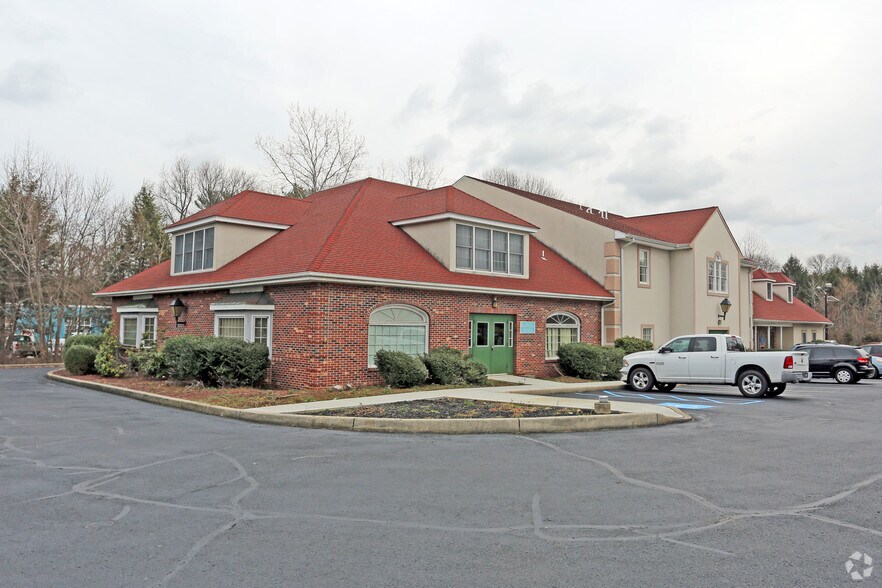 More Photos Of 163 N Rt 130, Bordentown Unknown For Lease