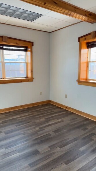 More Photos Of 132 Main St, Southington Bank For Lease