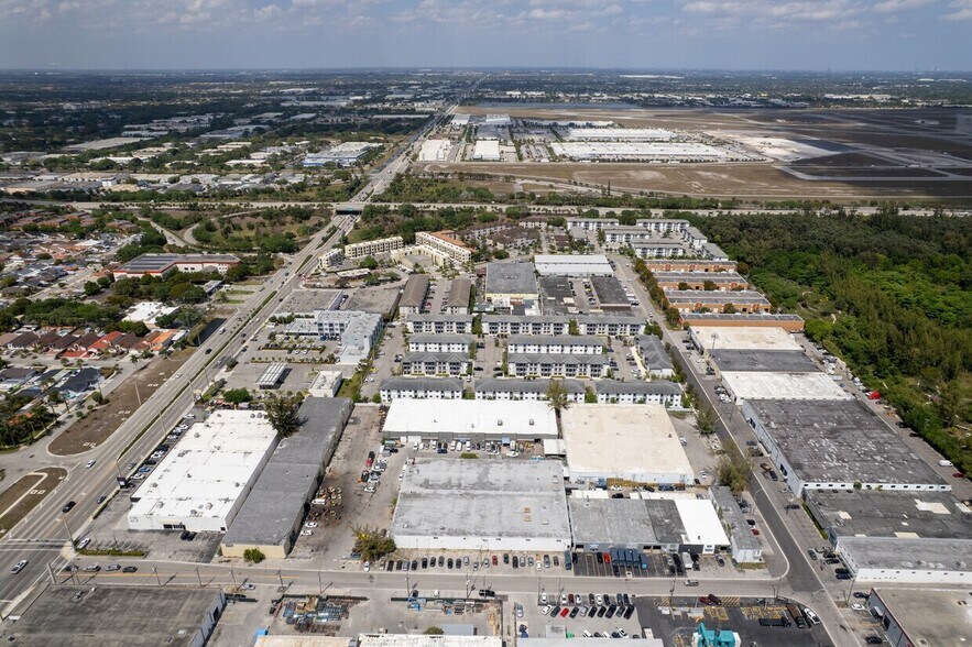 More Photos Of 7620 W 2nd Ct, Hialeah Warehouse For Sale