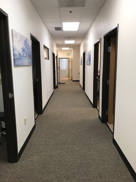 More Photos Of 198 S Coronado Dr, Sierra Vista Medical For Sale