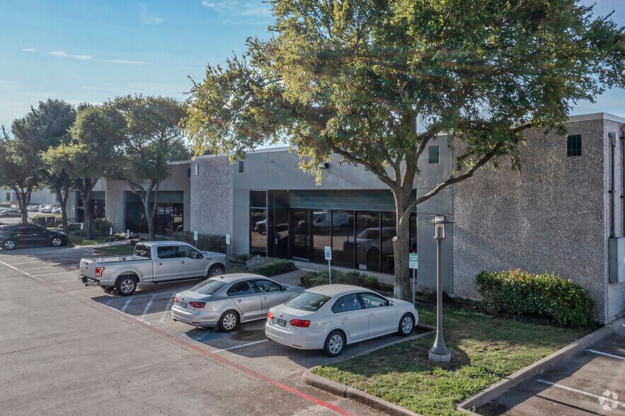 More Photos Of 2345-2355 Merritt Dr, Garland Unknown For Lease