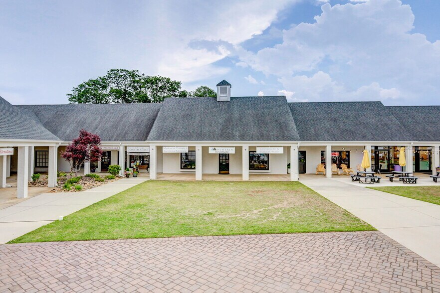 More Photos Of 1901 Laurens Rd, Greenville Freestanding For Sale