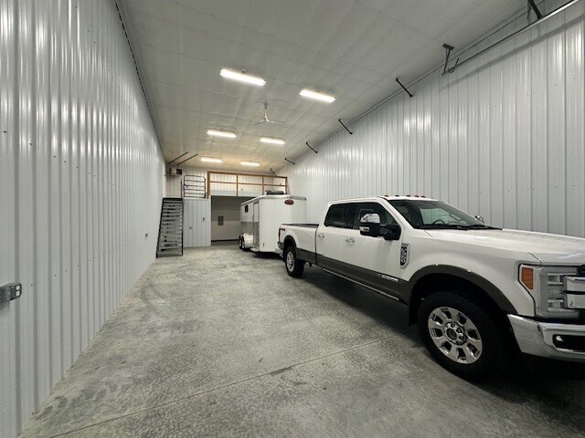 More Photos Of 720 Blackhawk St, Billings Warehouse For Sale