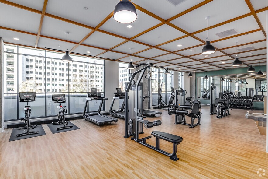 More Photos Of 2311 Dulles Station Blvd, Herndon Apartments For Lease