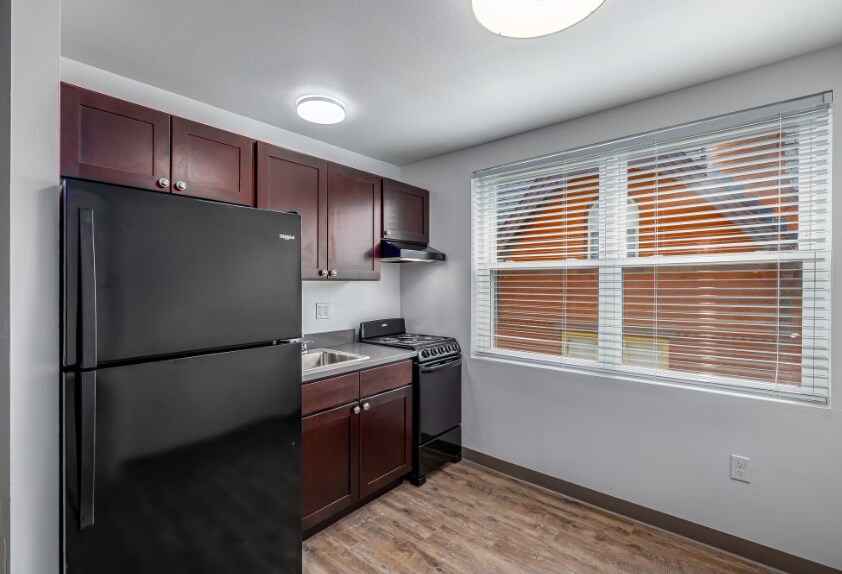 More Photos Of , Hartford Multifamily For Sale