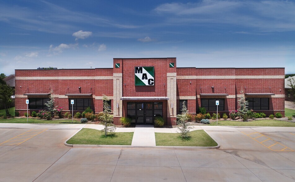 More Photos Of 25 NW 146th St, Edmond Medical For Sale