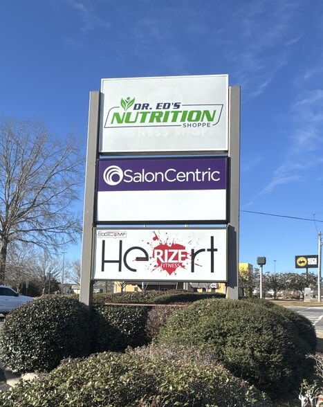 More Photos Of 1531 Baytree Rd, Valdosta Storefront Retail Office For Lease