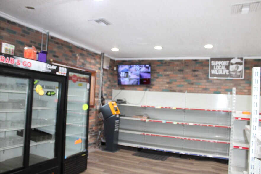 More Photos Of 6601 W Gulf To Lake Hwy, Crystal River Bar For Sale