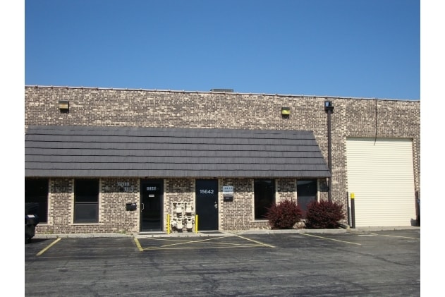 More Photos Of 15624-15658 S 70th Ct, Orland Park Distribution For Lease