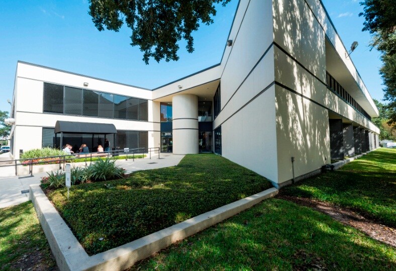 More Photos Of 3030 S Gessner Rd, Houston Medical For Lease