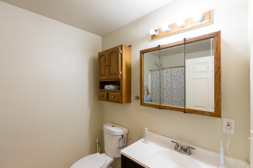 More Photos Of 758 Pleasant Ct, The Dalles Specialty For Sale