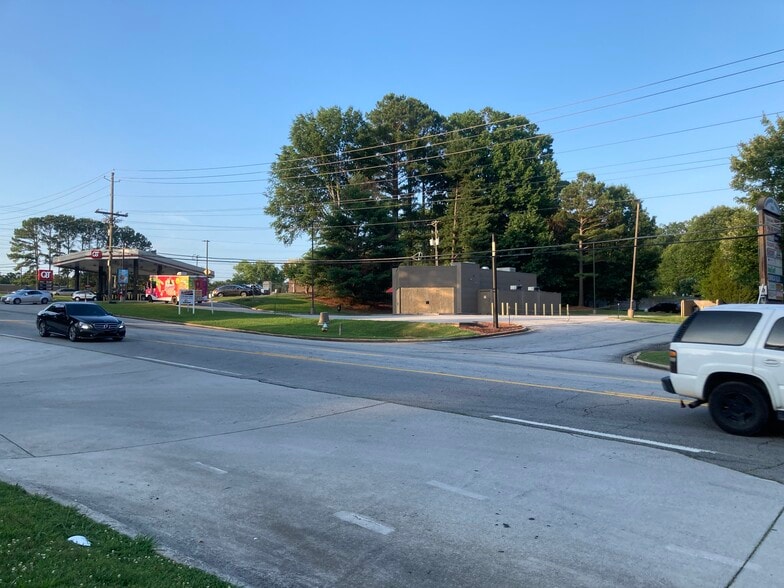 More Photos Of 452 S Deshon Rd, Lithonia Restaurant For Lease