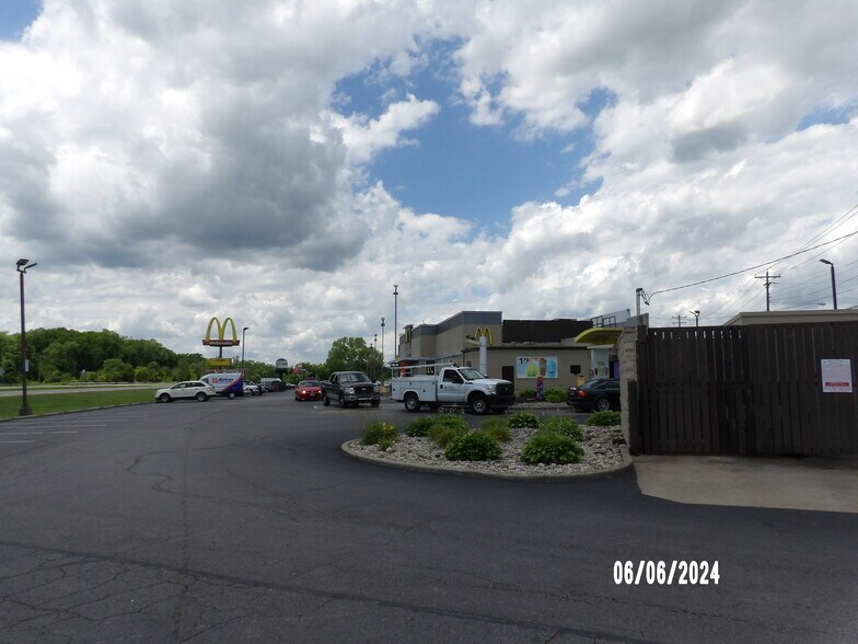 Primary Photo Of 1045 Old US Rte 52, New Richmond General Retail For Sale