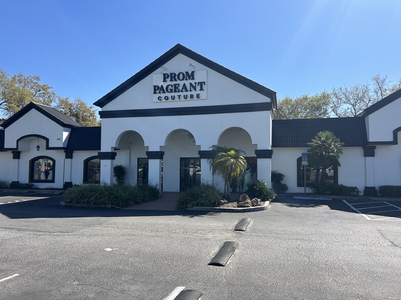 Primary Photo Of 684 E Altamonte Dr, Altamonte Springs General Retail For Lease