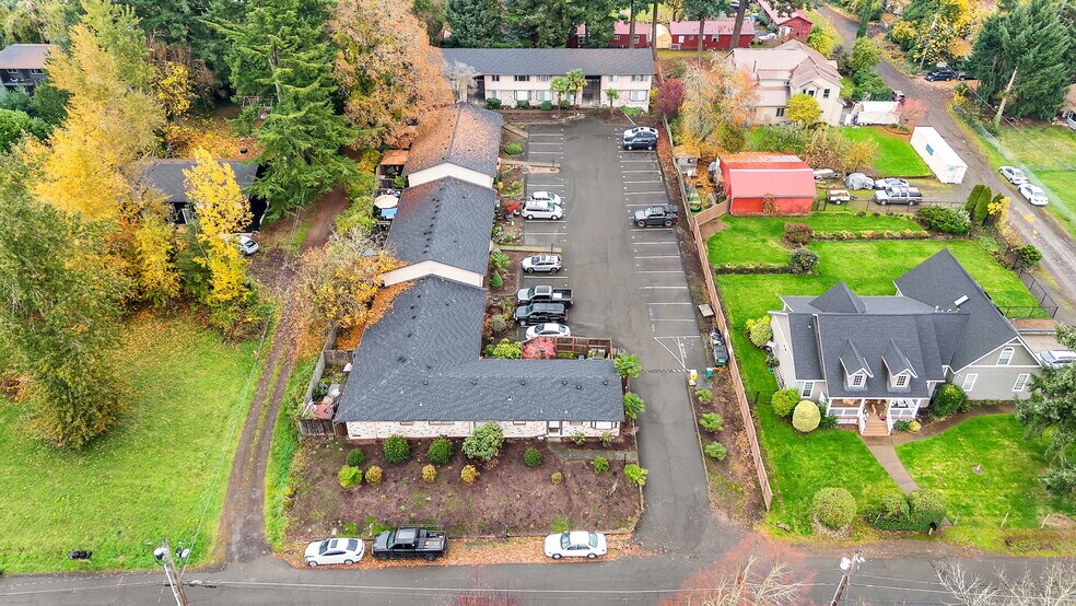 More Photos Of 13500 SE Linden Ln, Milwaukie Apartments For Sale